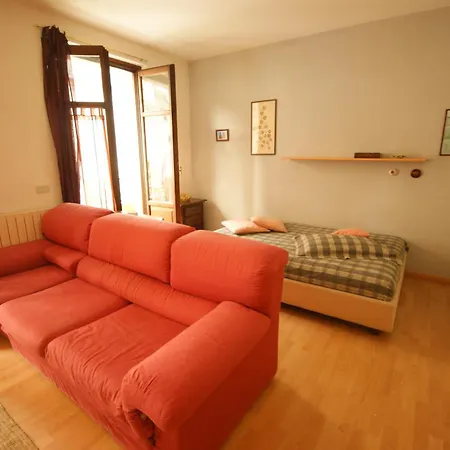 Santa Marta In The Centre * Intra