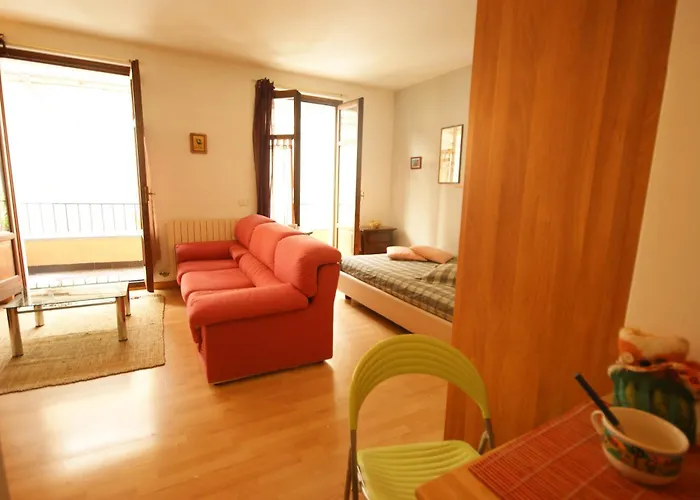 Apartament Santa Marta In The Centre Intra